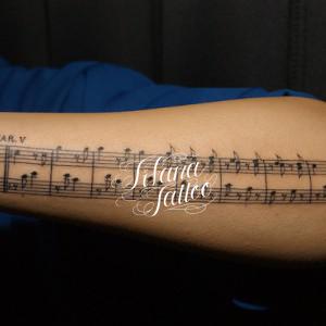 楽譜のタトゥー