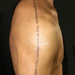 文字のタトゥー