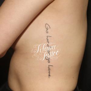 レタリングタトゥー