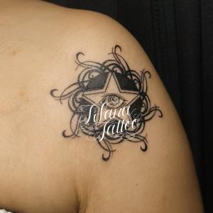 太陽|星|目のタトゥー