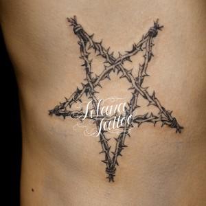 荊棘のタトゥー