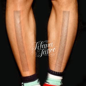 直線のタトゥー