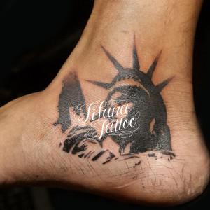 自由の女神のタトゥー