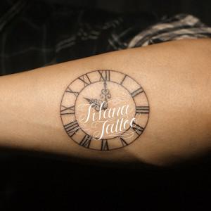 時計のタトゥー