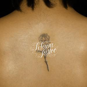 バラのタトゥー