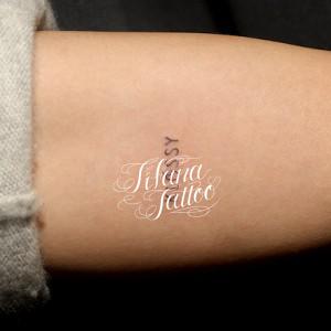 ワンポイント・レタリングタトゥー