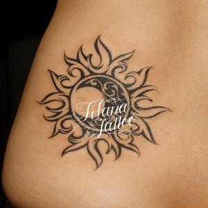 太陽|月のタトゥー