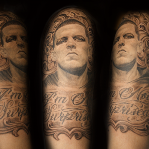 Nate Diazのポートレイトタトゥー