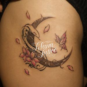 月|蛇|桜|蝶のタトゥー