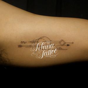 幾何学模様のタトゥー