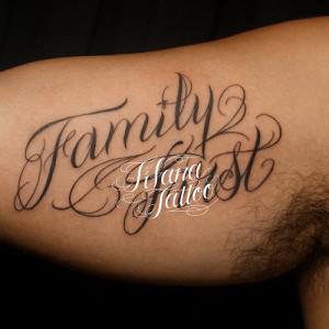 レタリングタトゥー