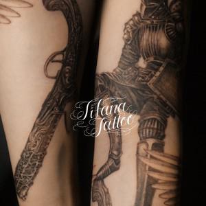 騎士のタトゥー