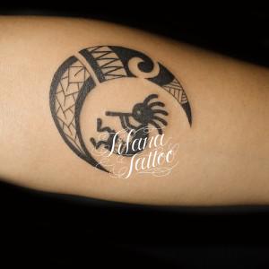 ココペリと月の民族タトゥー