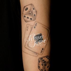 ダイス|トランプのタトゥー
