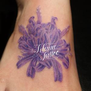 ダイヤモンドリリーのタトゥー