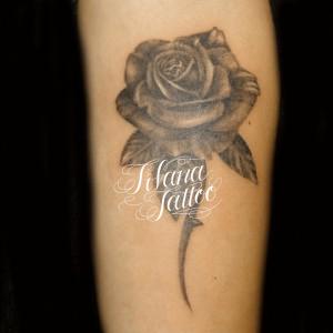 薔薇のタトゥー