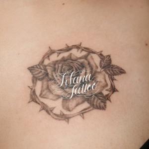 薔薇|荊のタトゥー