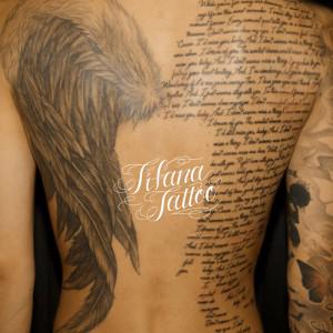 羽|翼と文字のシンメトリータトゥー