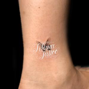 蝶のワンポイントタトゥー