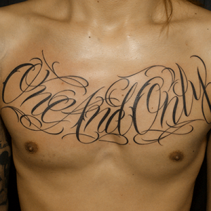 カスタムレタリングタトゥー