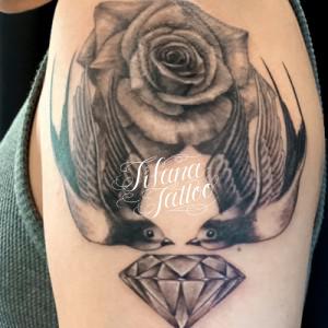薔薇|燕|ダイヤのタトゥー