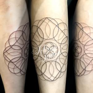 ジオメトリック・タトゥー