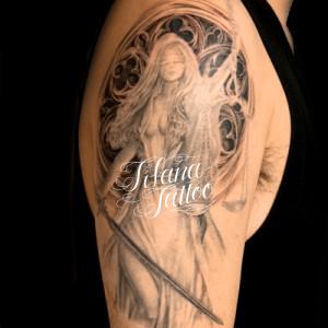 テミスのタトゥー