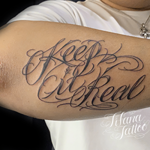 レタリングタトゥー