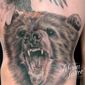 グリズリーのタトゥー