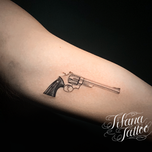 銃のファインライン ・タトゥー