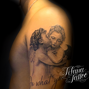 FIRST KISSのファインライン ・タトゥー