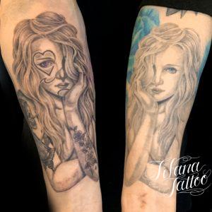 クラウンガールのタトゥー