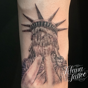 自由の女神のタトゥー