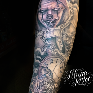 クラウンが主人公のチカーノ・タトゥー