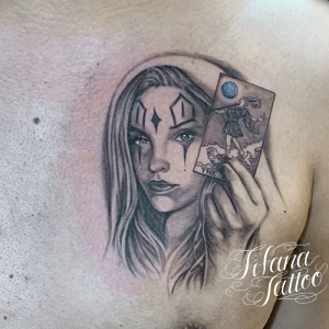 クラウンガール|タロットカードのタトゥー