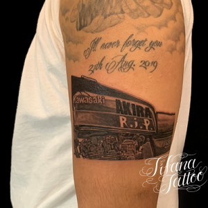 バイクのタトゥー