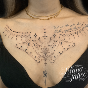 ドットのシンメトリー・タトゥー