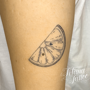 果物の断面のタトゥー