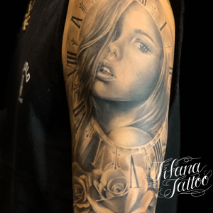 女性のポートレート・タトゥー