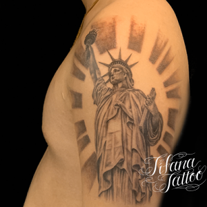 自由の女神のタトゥー
