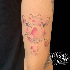 キリンのタトゥー