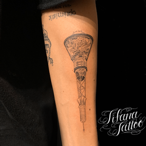 宇宙船のタトゥー