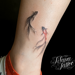 金魚のファインライン・タトゥー