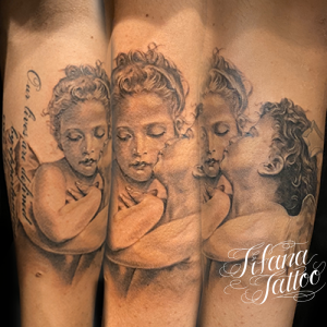 FIRST KISSのタトゥー