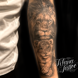 親子ライオンのタトゥー