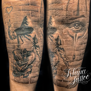 クラウンメイクの目|バンクシーの壁画のタトゥー