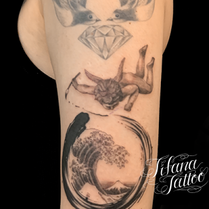 筆を持つ天使|円相|波のタトゥー