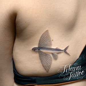 飛魚のファインライン・タトゥー