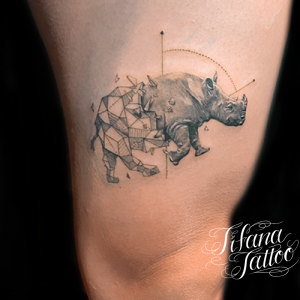 サイ|犀のファインライン・タトゥー