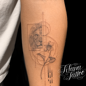 ライオン|植物のジオメトリック・タトゥー